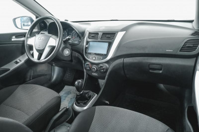 Hyundai Solaris 1.6 MT (123 л. с.)