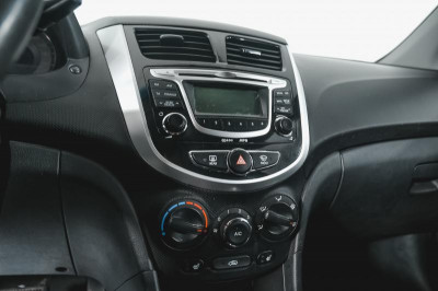 Hyundai Solaris 1.6 AT (123 л. с.)