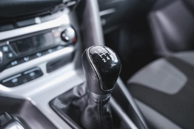 Ford Focus 1.6 MT (105 л. с.)