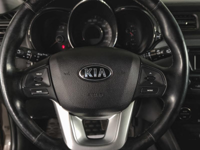 Kia Rio 1.6 6MT (123 л. с.)