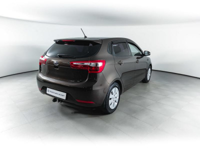 Kia Rio 1.6 6MT (123 л. с.)