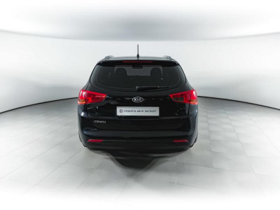 Kia Ceed 1.6 MT (129 л. с.)
