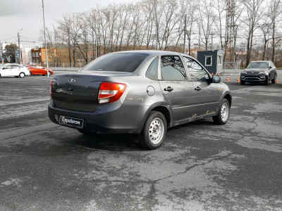 LADA Granta седан 1.6 MT 8кл (82 л. с.)