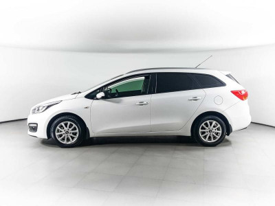 Kia ceed SW 1.6 AT (130 л. с.)