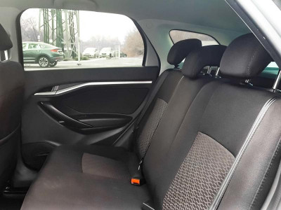 LADA Vesta SW 1.6 MT (106 л.с.)