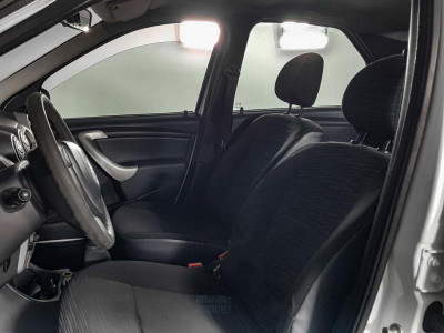 Renault Logan 1.6 MT (84 л. с.)