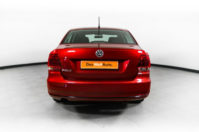 Volkswagen Polo 1.6 MPI AT (110 л. с.)
