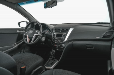 Hyundai Solaris Хетчбек 1.6 AT (123 л. с.)