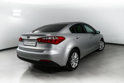 Kia Cerato 2.0 AT (150 л. с.)