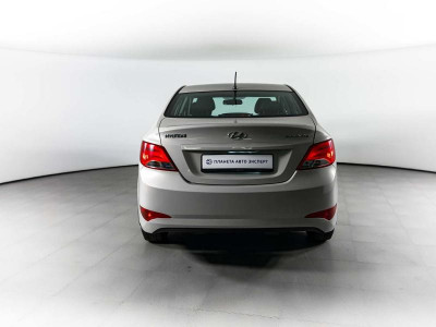 Hyundai Solaris 1.4 MT (107 л. с.)
