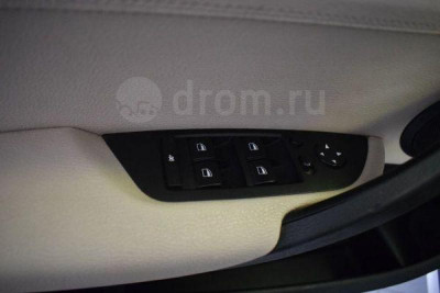 BMW X1 28i 3.0 AT (258 л.с.) 4WD